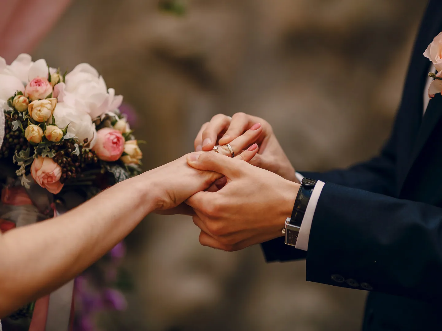 Can West Malaysian spouses work in Sarawak, and how?